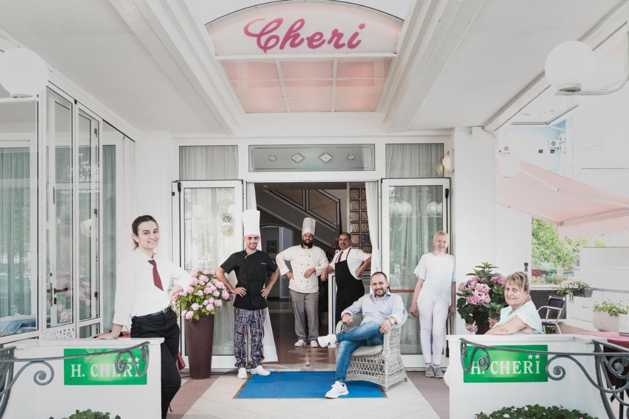 Hotel Cheri Rimini Bagian luar foto